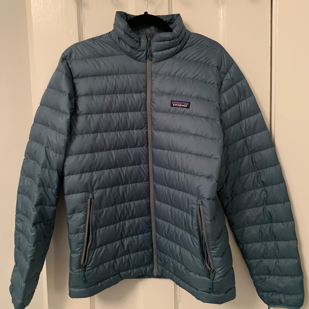 Patagonia Men’s down sweater jacket